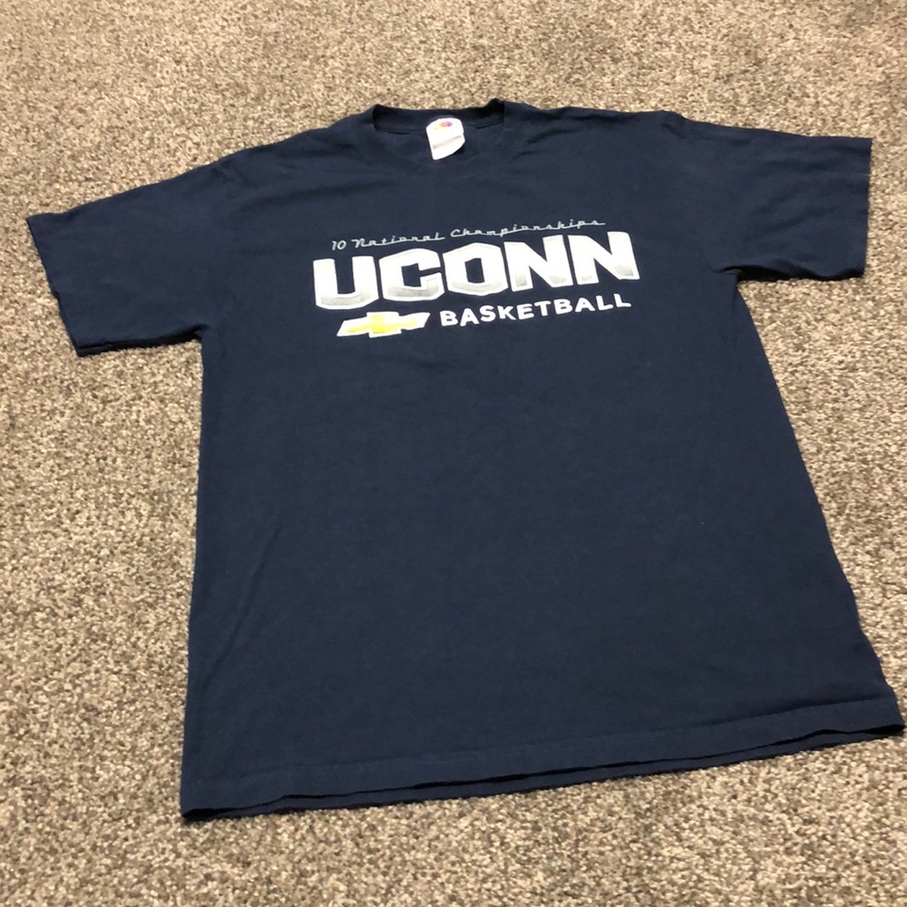 Men’s UCONN Basketball Tee Shirt